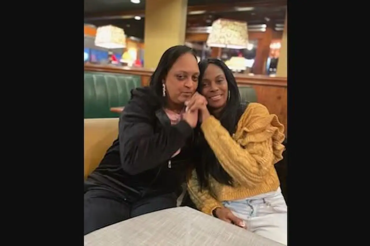 LaTania Thompson (left) with her daughter, Shayonne Thompson